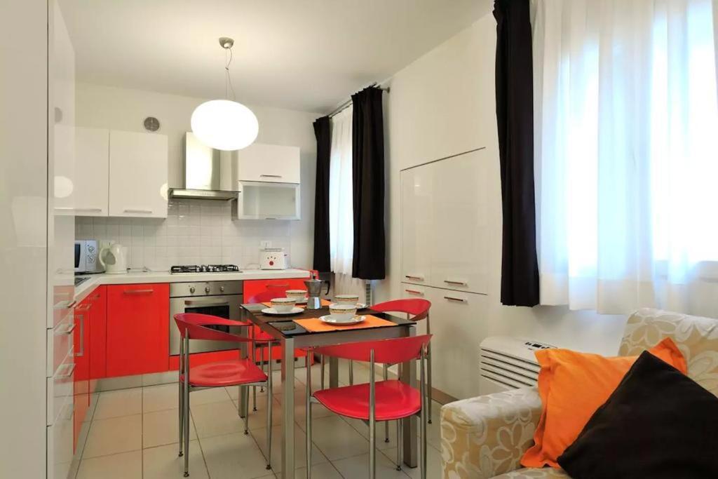 Red House Ai Mori Appartement Venetië Buitenkant foto